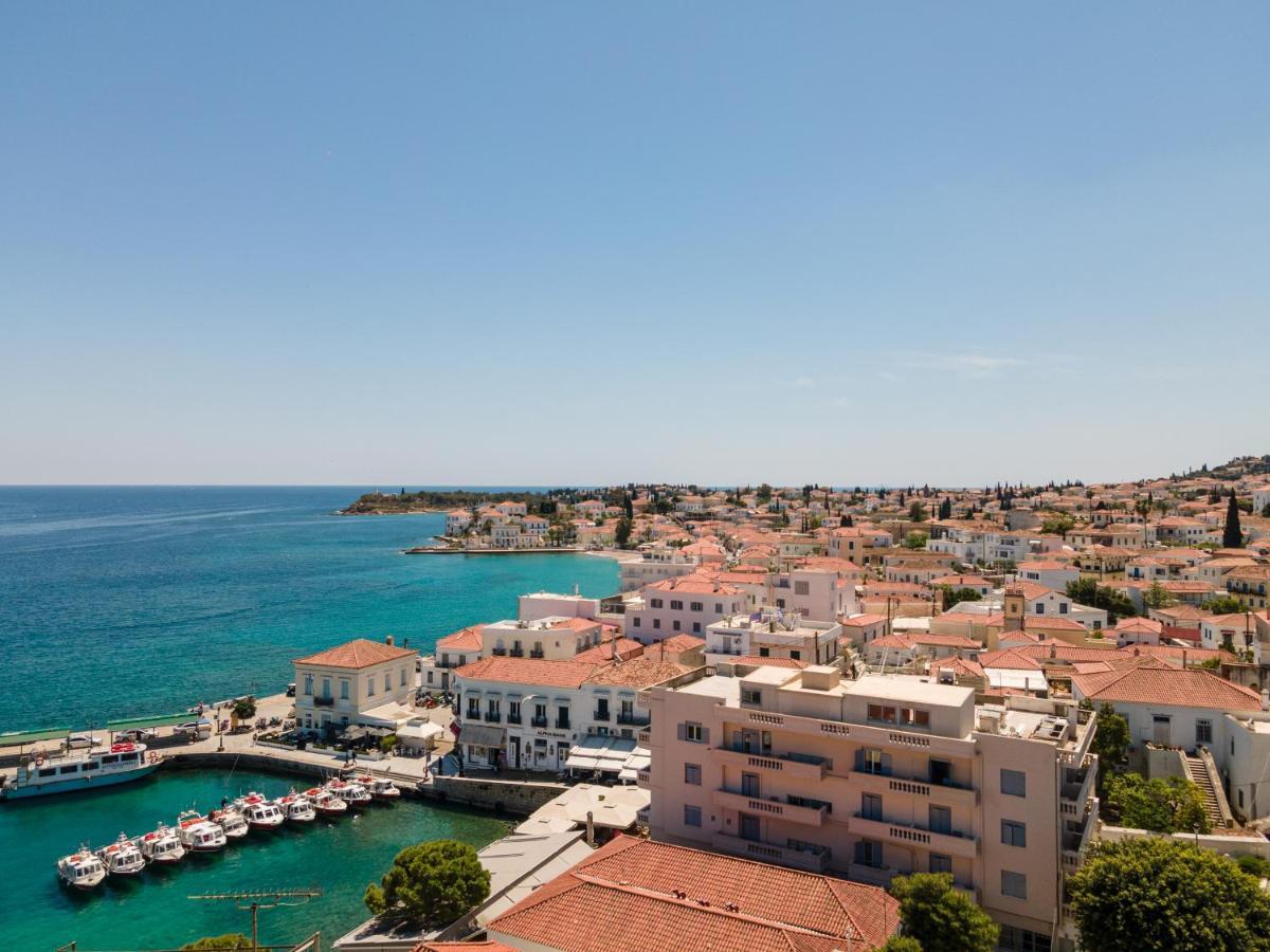 Hotel Roumani Спетсес Экстерьер фото