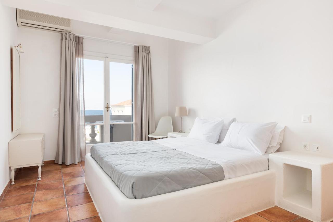 Hotel Roumani Спетсес Экстерьер фото