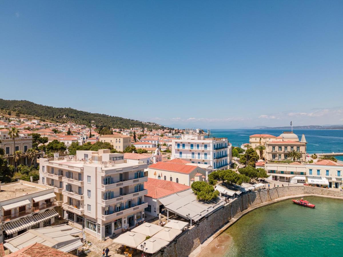 Hotel Roumani Спетсес Экстерьер фото