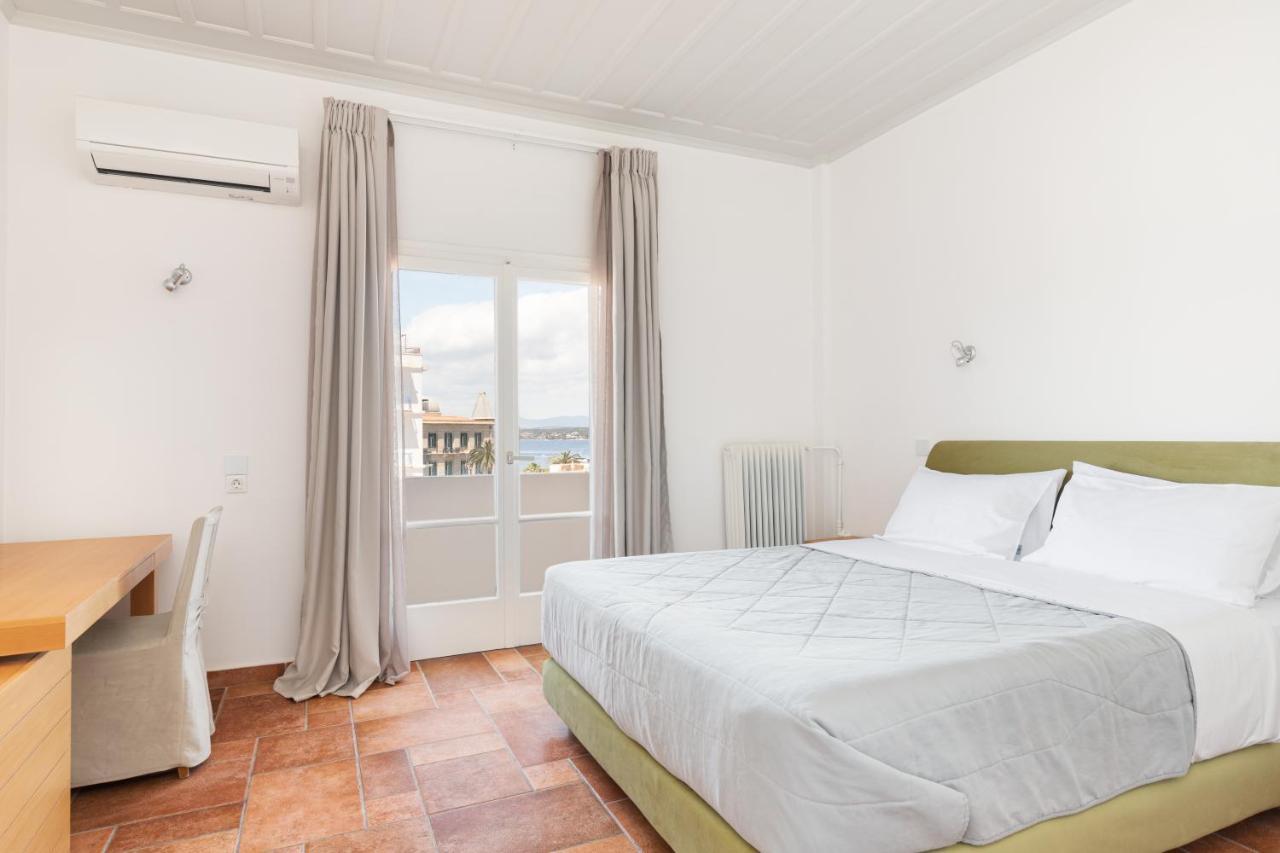 Hotel Roumani Спетсес Экстерьер фото