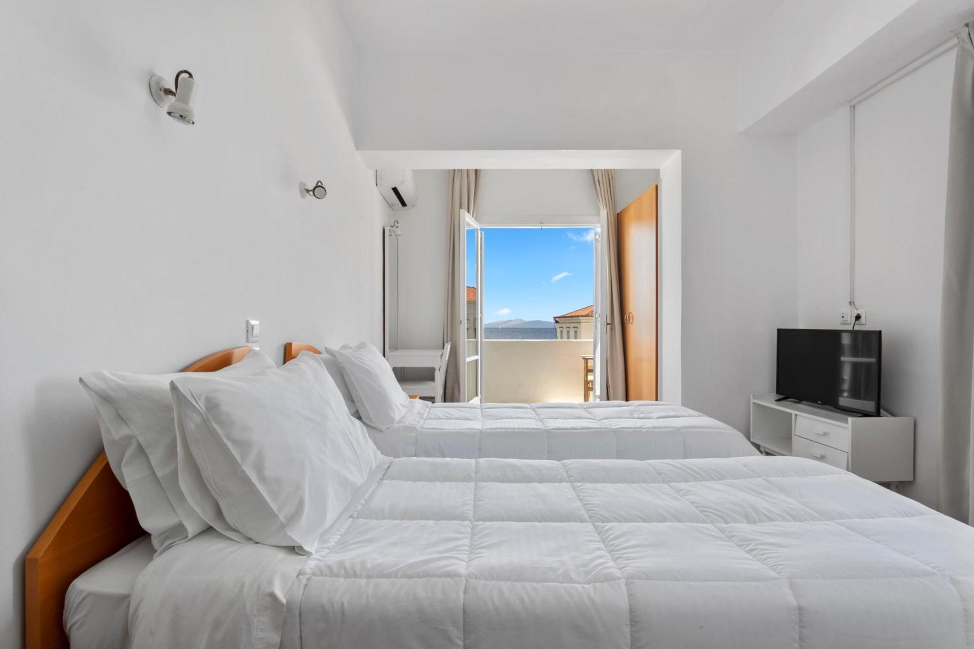 Hotel Roumani Спетсес Экстерьер фото
