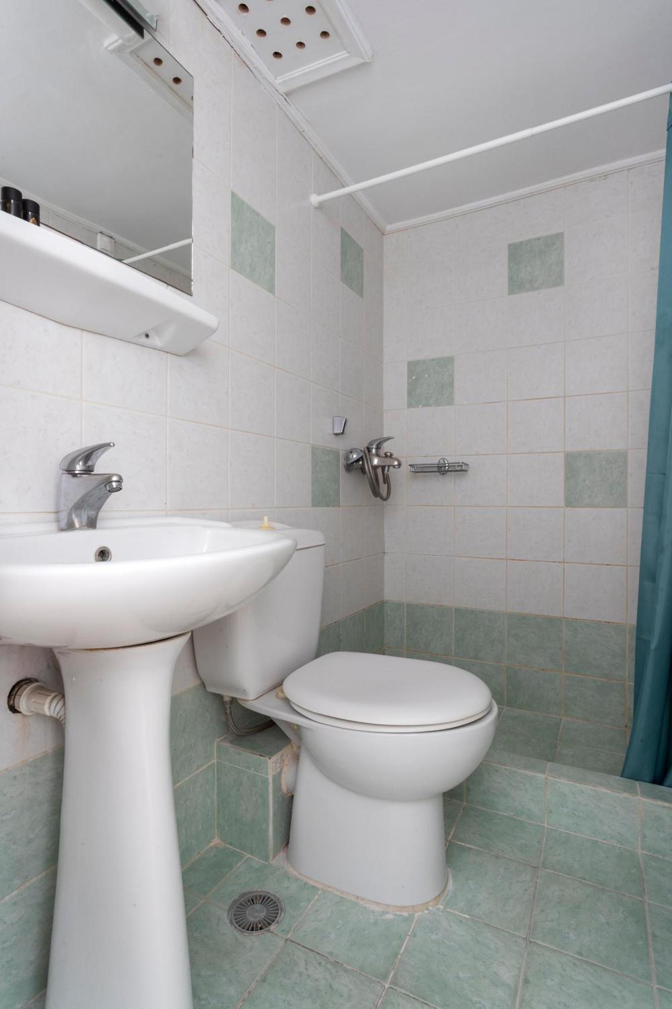 Hotel Roumani Спетсес Экстерьер фото